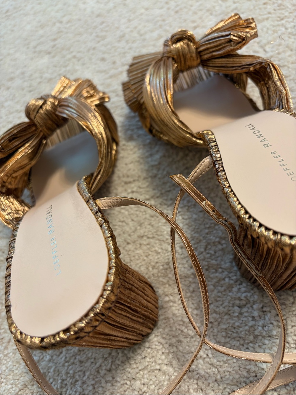 Loeffler Randall Camellia Gold Pleated Bow Heel Sz 10 - Picture 4 of 4